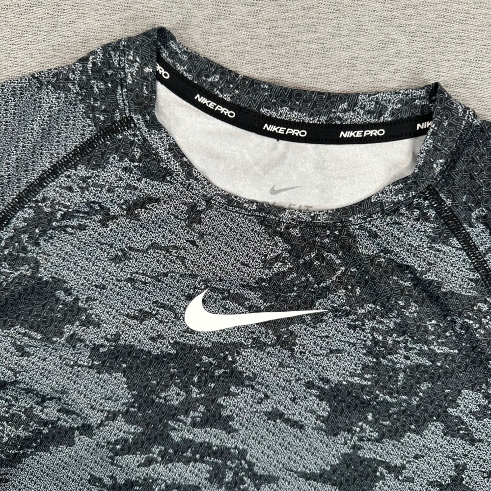 Nike Pro Shirt Womens L Gray Black Logo Camo Training Top Short Sleeve Dri-FIT - Picture 1 of 11